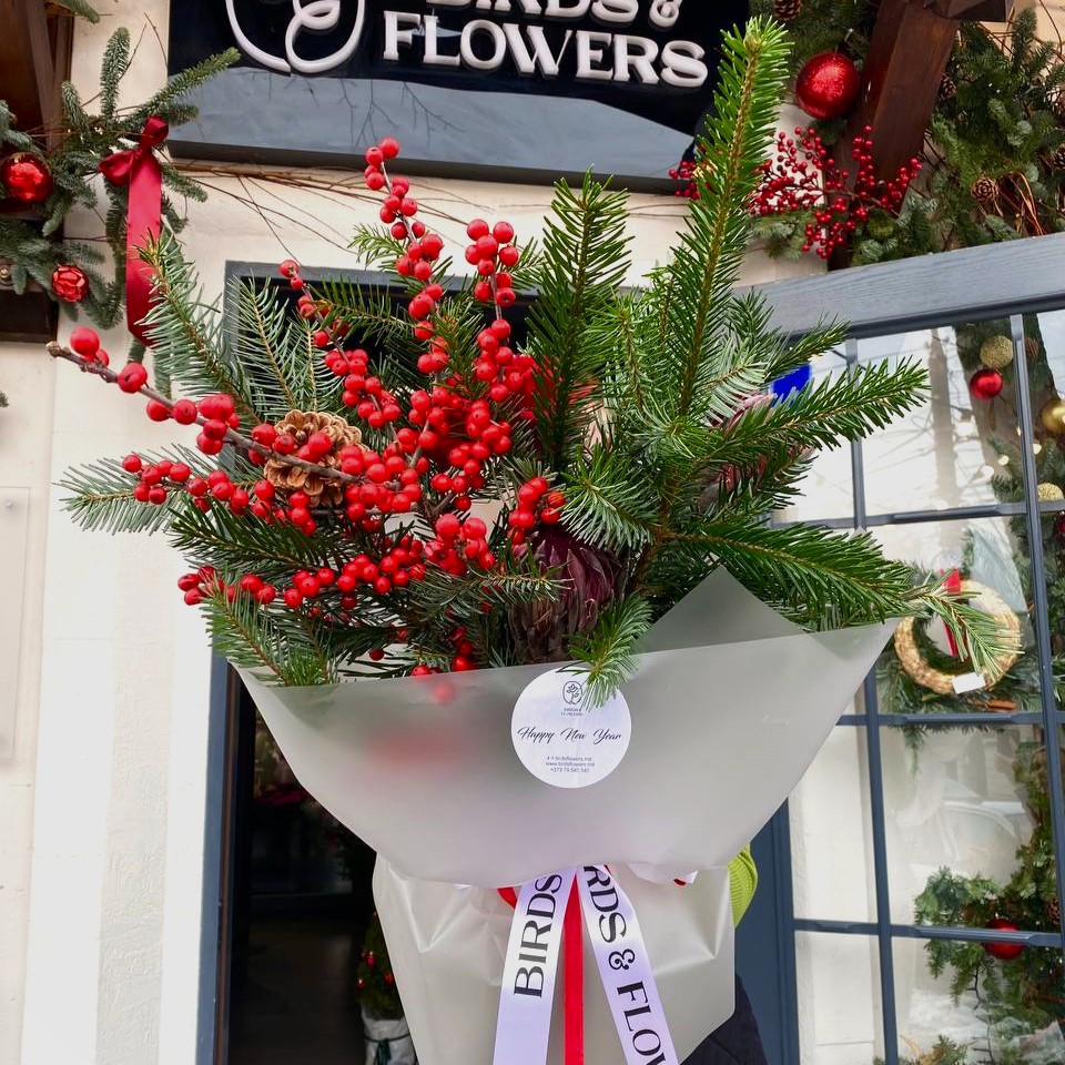 Buchet de iarnă „Evergreen & Holly”