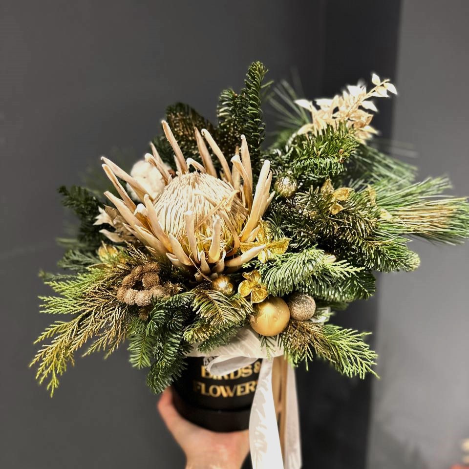 Зимняя композиция Golden Glow